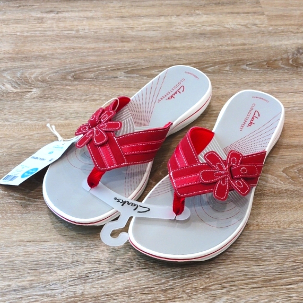 ❤️🩴Clarks Red and Gray Sandals with Knotted Detail Women's size 10❤️🩴